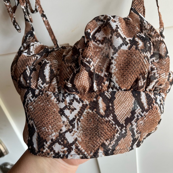 NASTY GAL brown snakeskin semi sheer tie up strap crop top - Picture 3 of 7